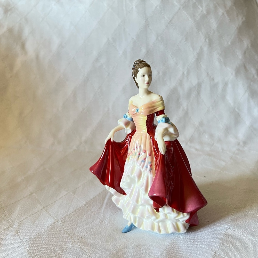 Royal Doulton pretty ladies collection-SIGNED!!